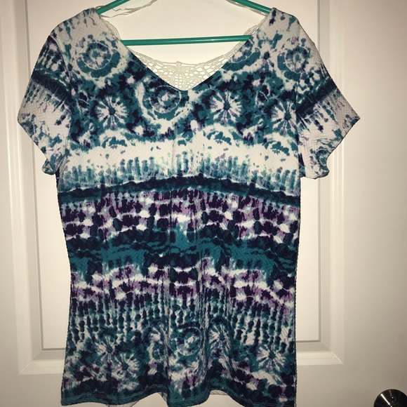 Woman’s top - Picture 1 of 5